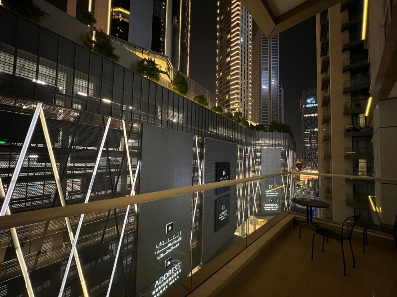 Hostel Downtown Holiday'S - 1 Min To Dubai Mall & Burj Khalifa Exteriér fotografie