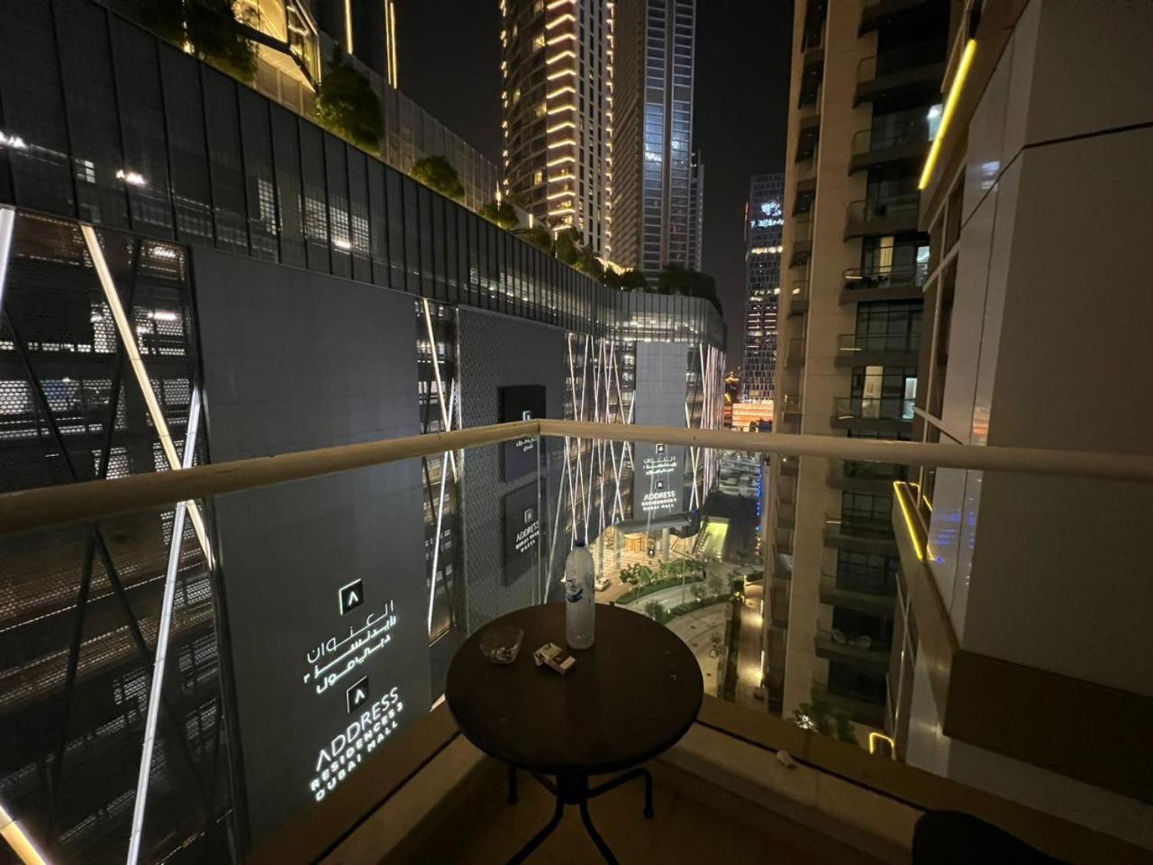 Hostel Downtown Holiday'S - 1 Min To Dubai Mall & Burj Khalifa Exteriér fotografie